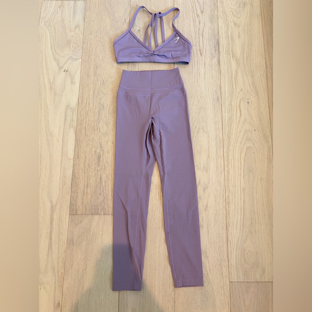 Gym Shark Workout Set- Leggings are XS, Sports Bra is Small